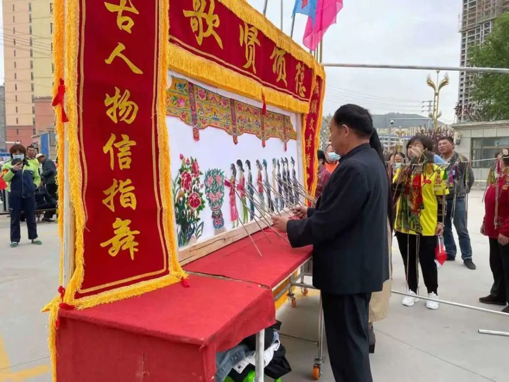 新澳門王中王期期中預(yù)測，揭秘彩票背后的秘密與策略（2025年更新版），揭秘彩票背后的秘密與策略，新澳門王中王期期中預(yù)測（2025年最新版）