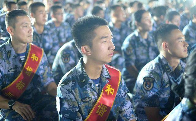 海軍義務(wù)兵在海軍中的角色與職責(zé)，深入了解海軍義務(wù)兵的日常任務(wù)，海軍義務(wù)兵的角色與職責(zé)，日常任務(wù)的深入了解