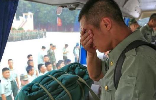 參軍的意義與價值，塑造個人成長與社會進(jìn)步的雙重力量，參軍的意義與價值，塑造個人成長與社會進(jìn)步的雙重力量塑造者