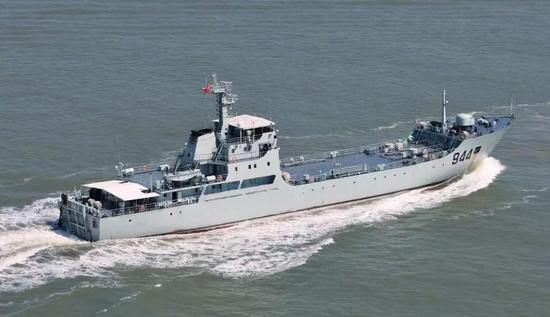 揭秘，中國海軍新一代登陸艦073與經(jīng)典型號072的差異解析，中國海軍新一代登陸艦與經(jīng)典型號差異解析，揭秘073與072的對比解析