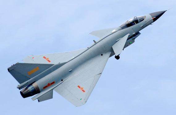 殲-10是單座還是雙座？全面解析中國空軍主力戰(zhàn)機特性，中國空軍主力戰(zhàn)機殲-10，單座還是雙座？全面解析特性