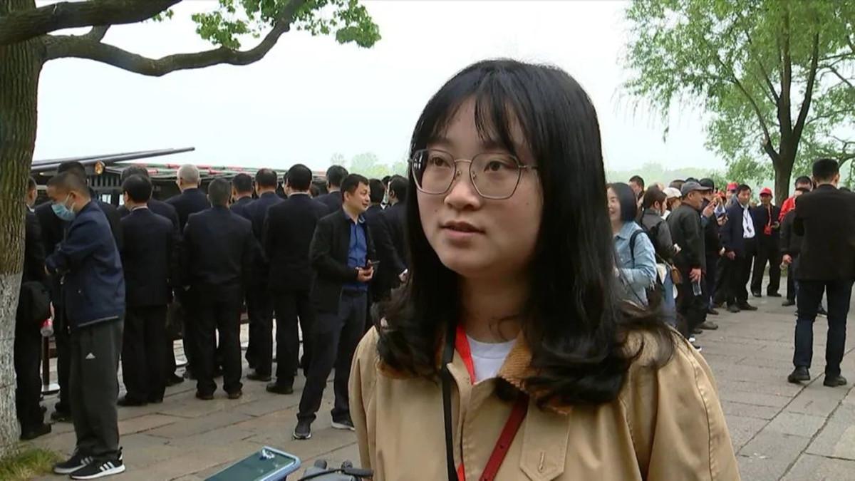 中國人民解放軍文職人員的角色與貢獻，中國人民解放軍文職人員的角色與影響力，默默奉獻的幕后英雄