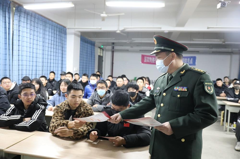 軍旅生涯