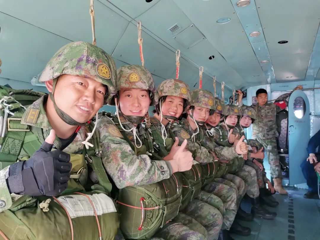 女兵兩年后的出路，多元化發(fā)展路徑與無限可能，女兵兩年后的多元發(fā)展路徑與無限可能，探尋出路與未來