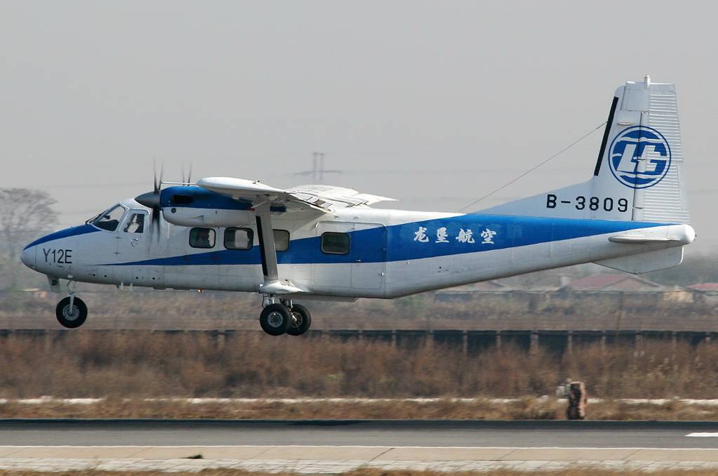 運(yùn)-12飛機(jī)，探索航空領(lǐng)域的卓越之作，運(yùn)-12飛機(jī)，航空領(lǐng)域的杰出探索成果