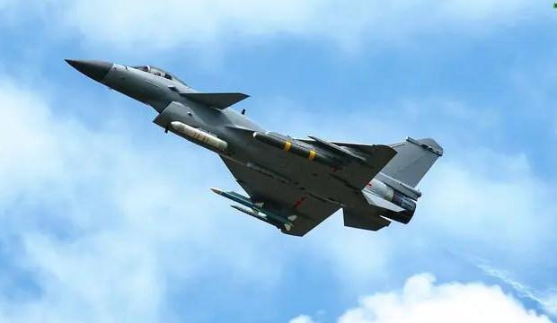 F22戰(zhàn)機(jī)，空中霸主的無(wú)與倫比之力，F(xiàn)22戰(zhàn)機(jī)，空中霸主之無(wú)與倫比的力量